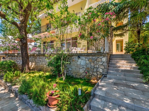 Irena Apartments prizemlje / HR-10649-01