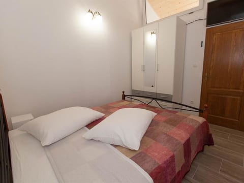 Poolhouse Wowox / HR-08740-01
