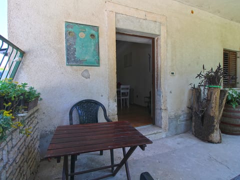 Apartment 2325