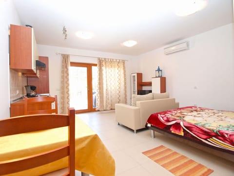 Apartment 1299