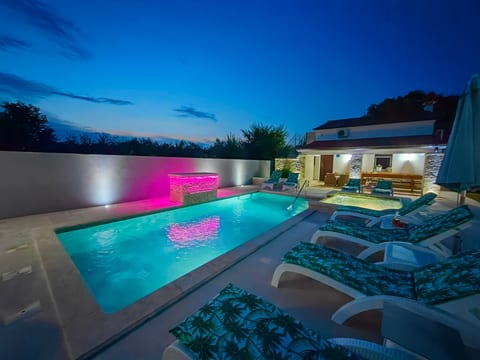 House 2262