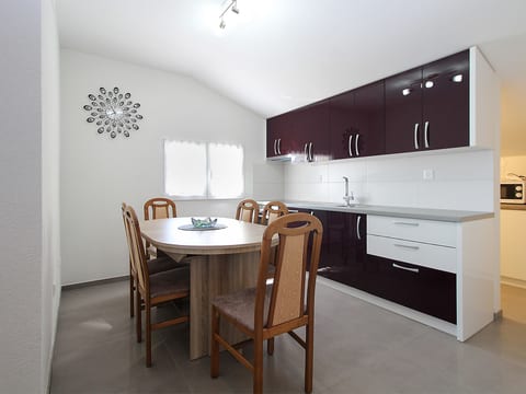 Apartment 2211