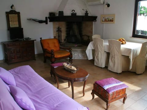 Apartment 944
