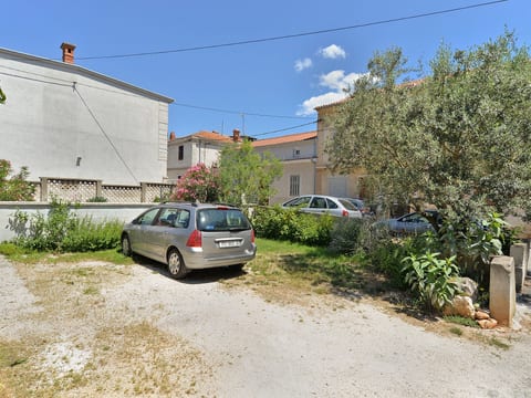 Apartment 1684
