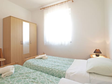 Apartment 1641