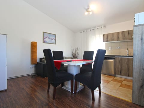 Apartment 934