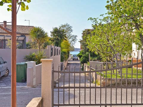 Apartment 1553