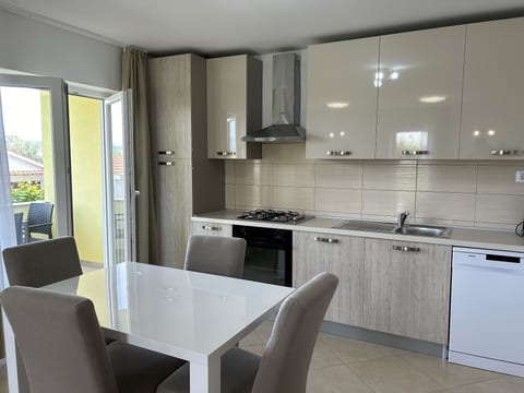 Apartment Sweet Lapat 2