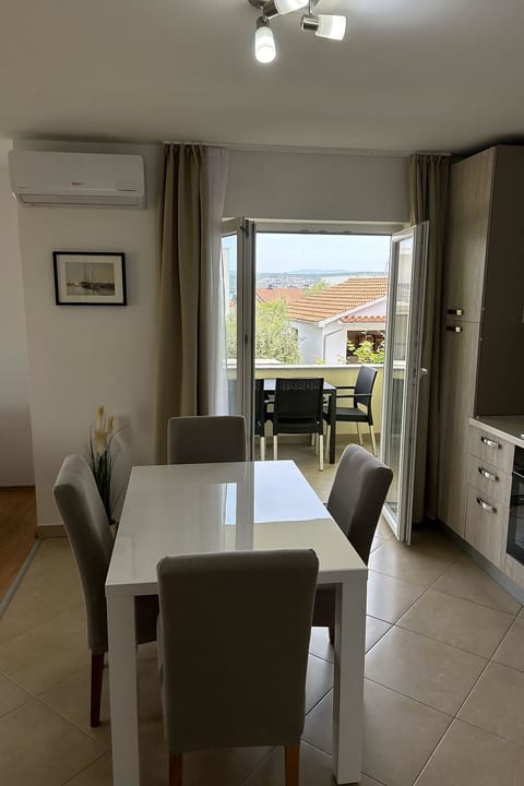 Apartment Sweet Lapat 2