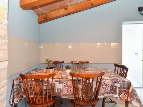 Apartment 2221