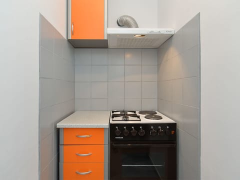 Apartment 533