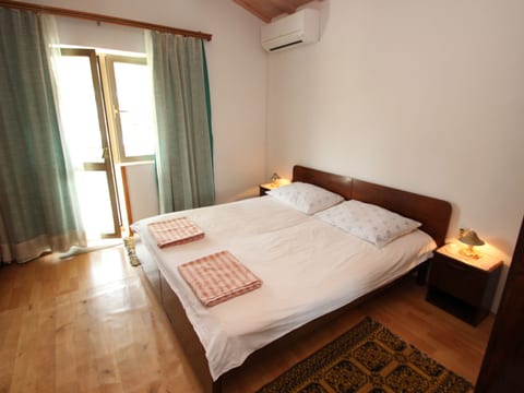 Vintage Guest Room Mansarda / HR-11059-07