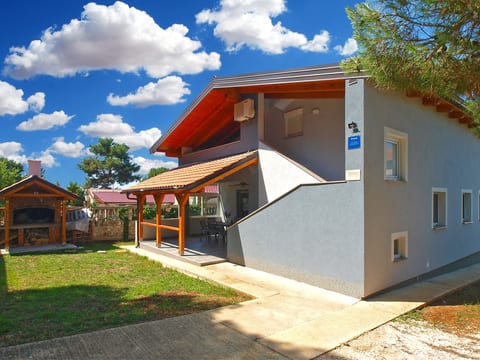 House 2212