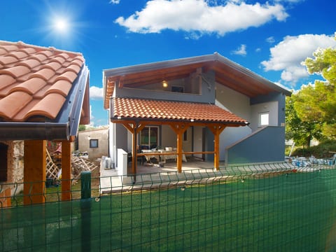 House 2212