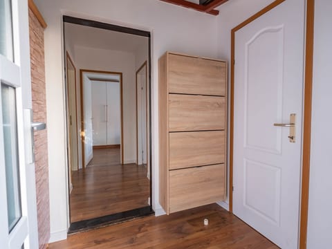 Apartment 2142