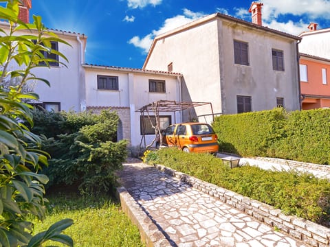 Apartment 1560