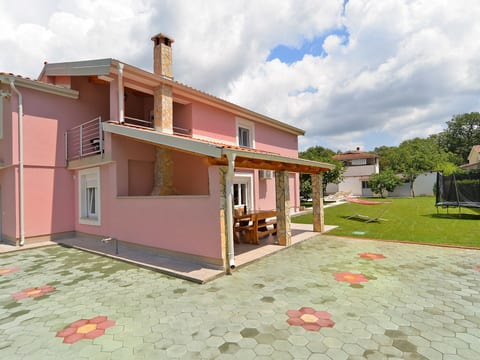 House 1719