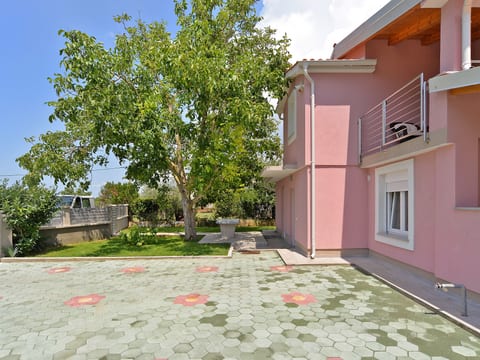 House 1719