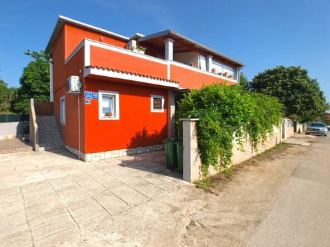 Apartment 1649