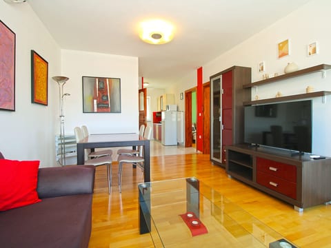 Apartment 2384