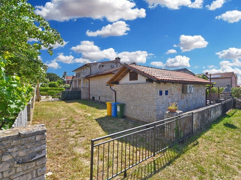 Apartment 2381