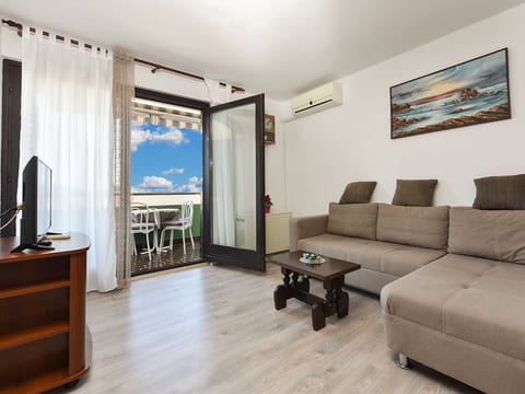 Apartment 1178