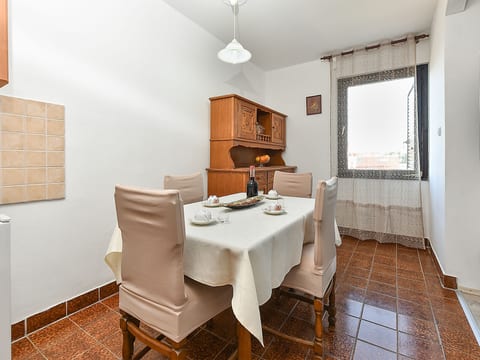 Apartment 1178
