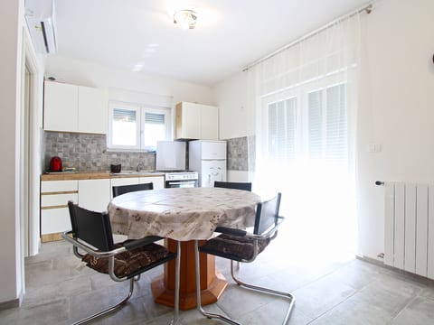 Apartment 2341