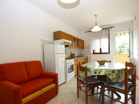 Apartment 1858