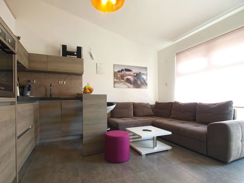 Apartment 934