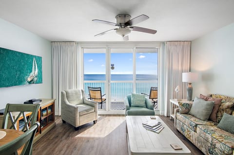Pelican Beach 705