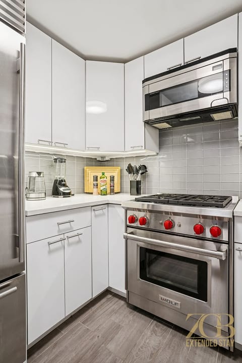 Luxury Prime UES 1BR Duplex Near Central Park