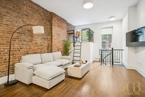 Luxury Prime UES 1BR Duplex Near Central Park