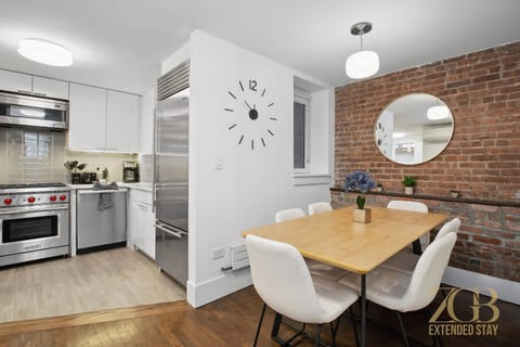 Newly Renovated Luxury 2BR Prime UES, Central Park