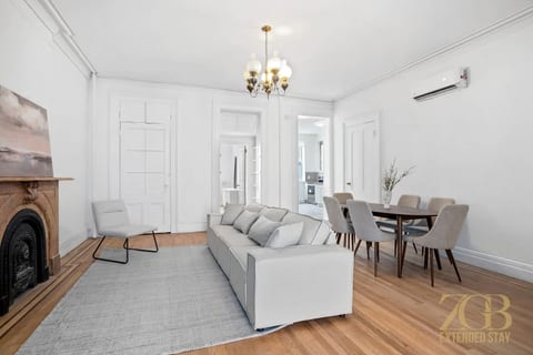 Loft Style X Large 2BR Apartment in Prime Chelsea!