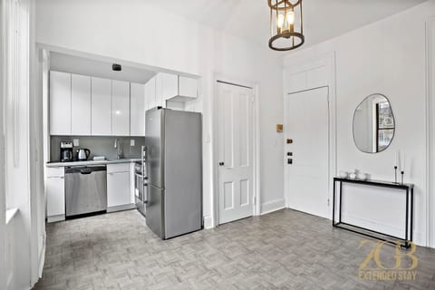 Newly Renovated Stunning Large 2BR in Chelsea!