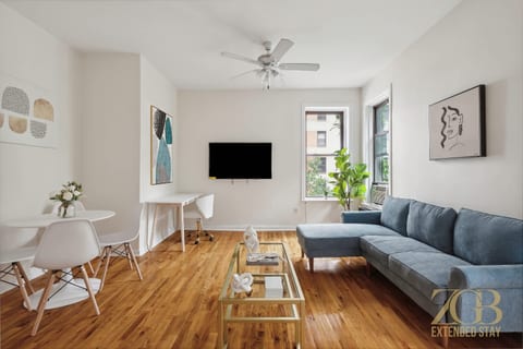 Gorgeous 2 Bedroom Apt in Prime UES!