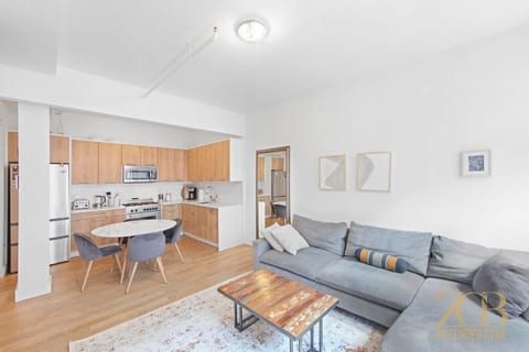 Beautiful & Spacious 2BR 2BA w/ Elevator & Laundry