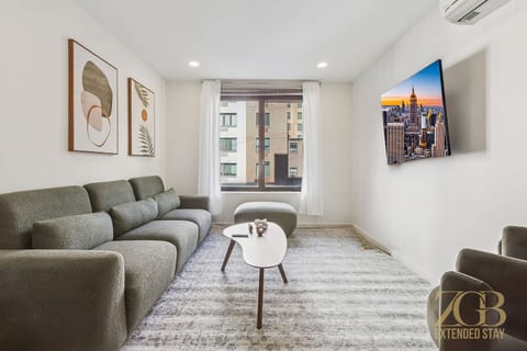 Modern & Mint 2BR Central Park, Laundry, Elevator