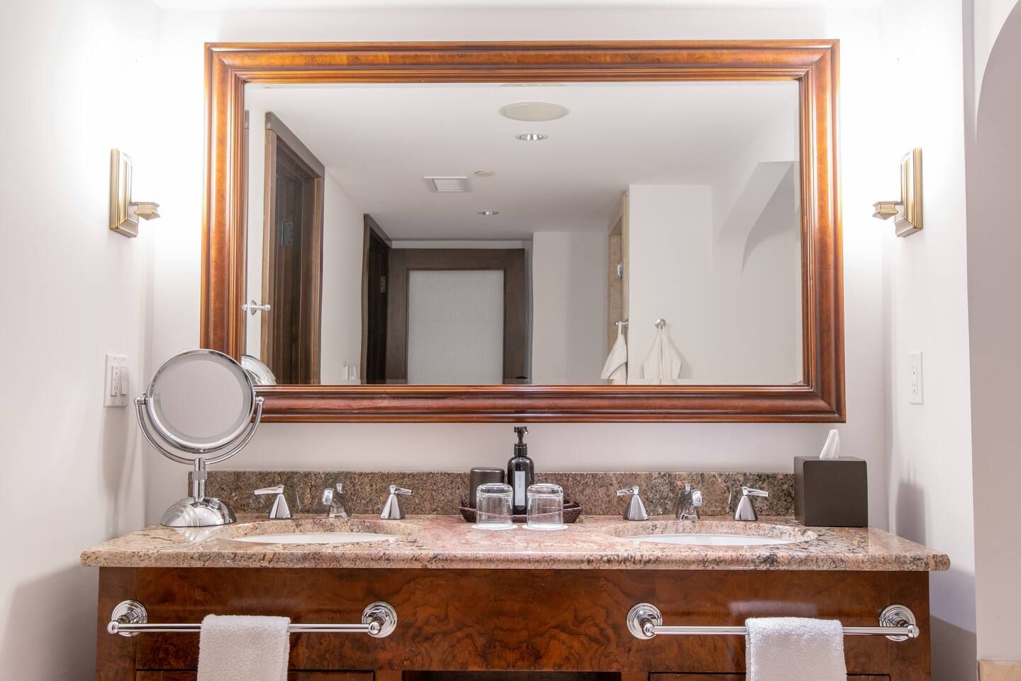 5 Star Hotel - Exclusive Private Residence