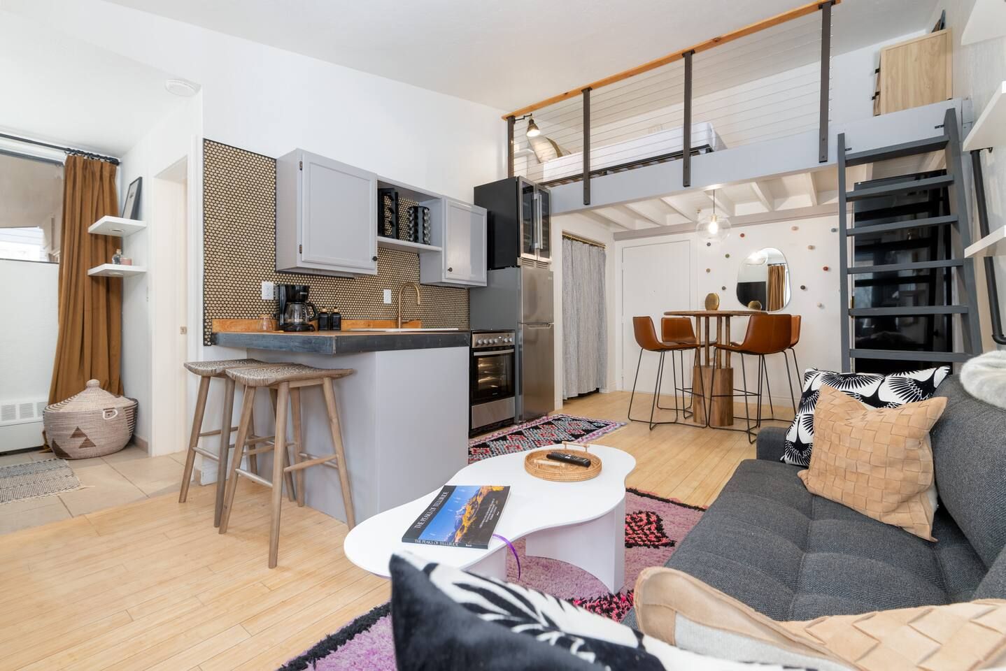 Vibrant central studio with loft sleeping arrangement - must be comfortable utilizing the ladder. Vibrant Central Telluride Studio w Hot Tub and AC