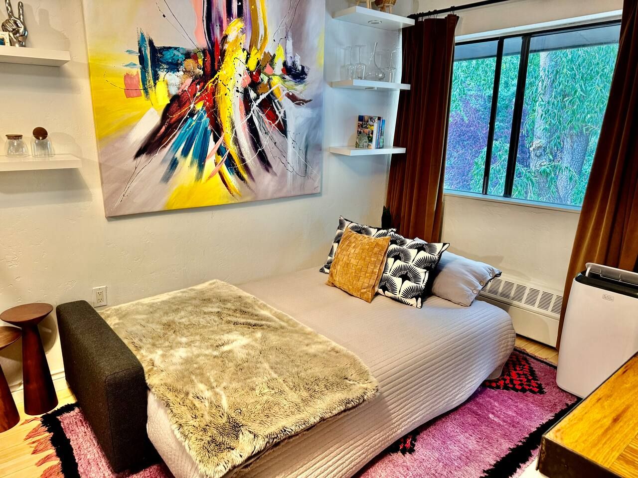 Exceptionally comfortable sofa sleeper - ideal for guests who choose not to utilize the ladder/loft.