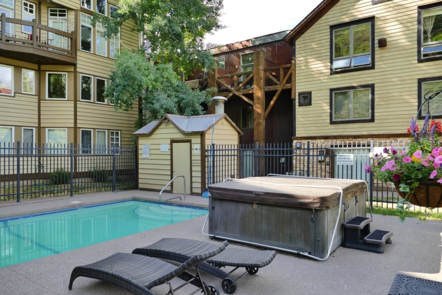 Etta Place Too - Hot Tub w View - Ski-in Ski-out