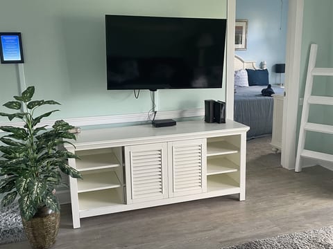 Condo M204