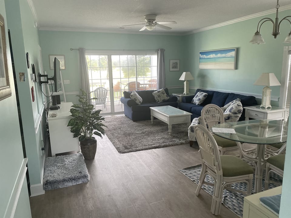 Living Room/Dining Room