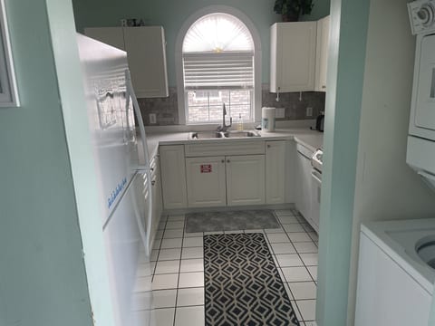 Condo M204
