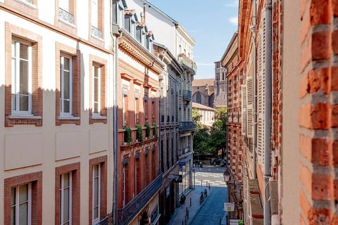 Prestigious apartment – rue des Arts