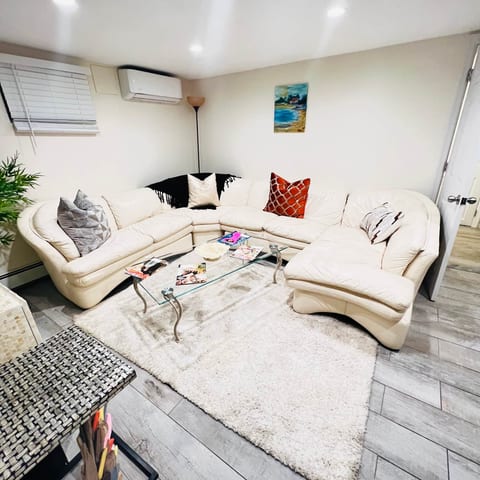 Cozy 2br Private Apt, Pet Pal, Events, LTR-STR