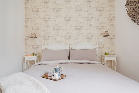 Top Clean Charming Apartment Darsena Navigli image 3