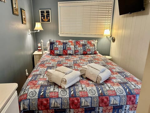 Queen bed